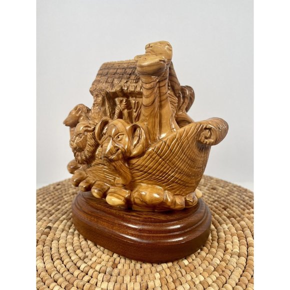 HUGE Intricately Hand Carved Olive Wood Noah's Ark on Wooden Base from Holy Land - Picture 2 of 15